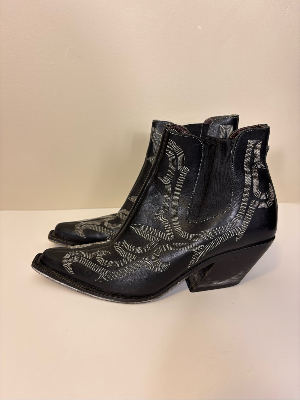 Donald J. Pliner Black Leather Western-Stitch Ankle Boots Low Heel 8.5